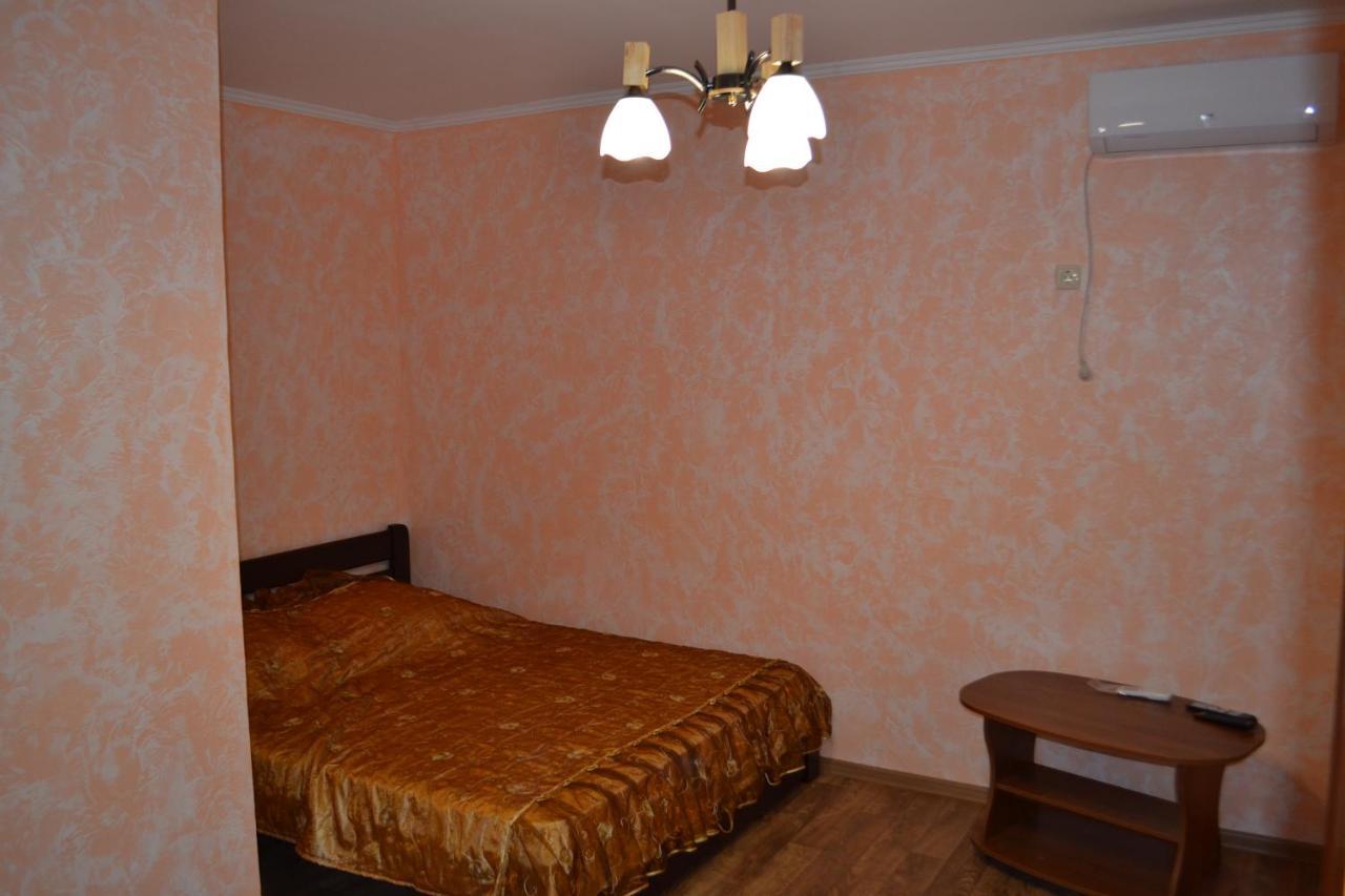 Мини-Отель Veravilla Chernomorsk Exterior foto